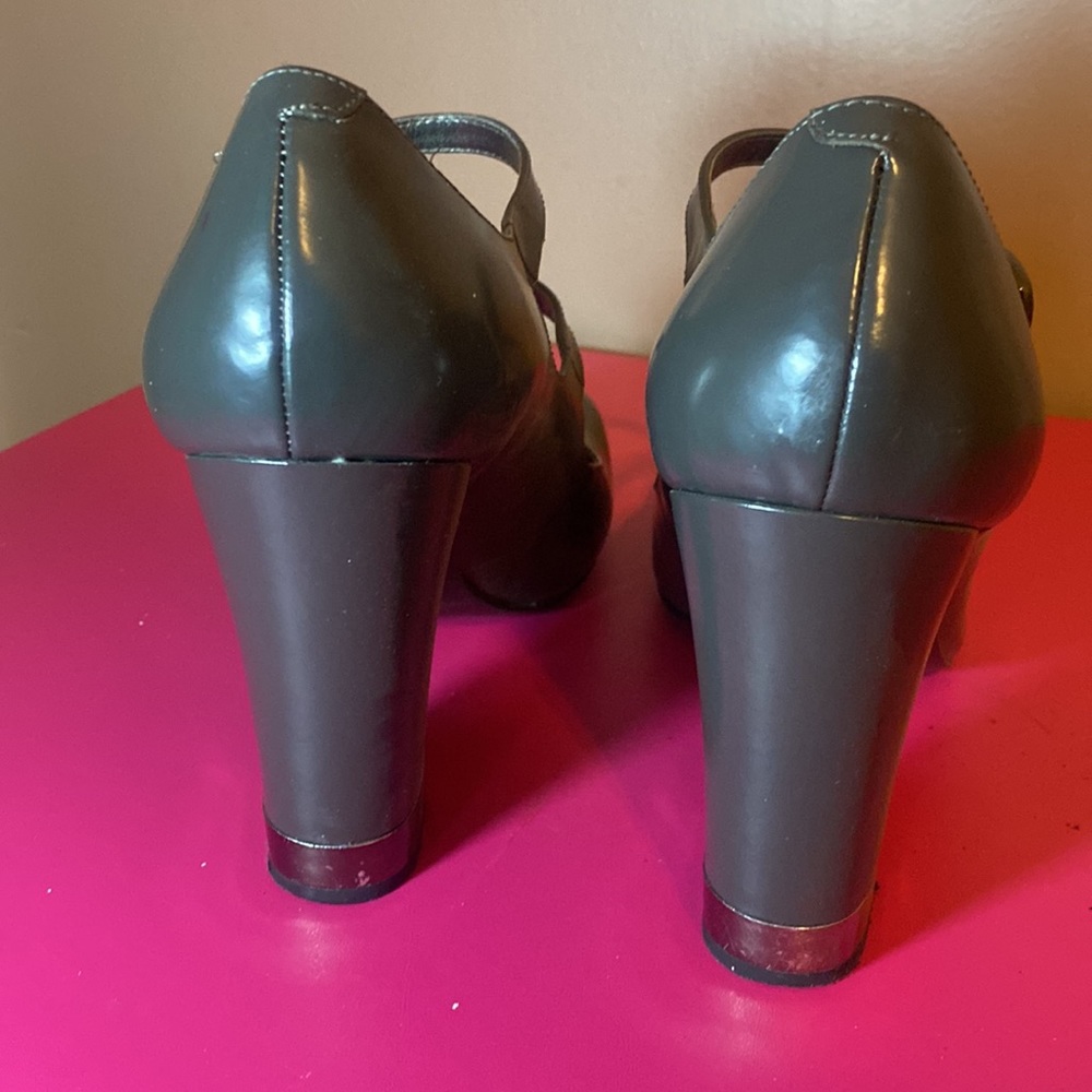 Dark Grey Cascade - image 3